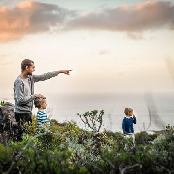 The family life in Harmony with awesome nature.